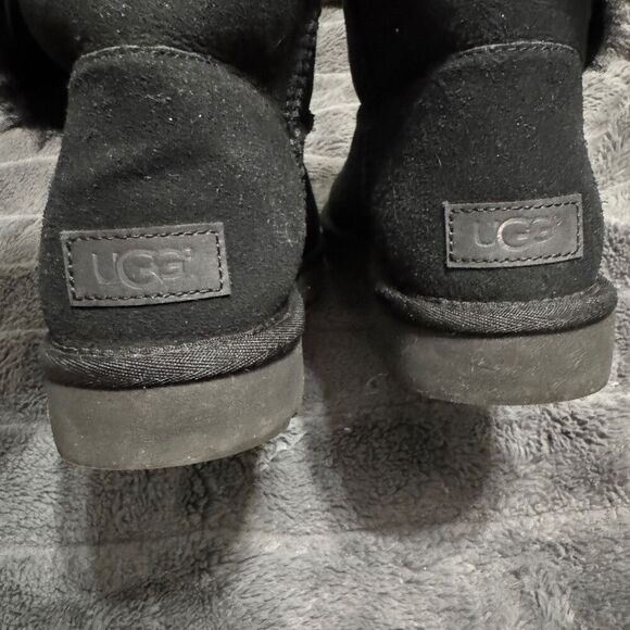 UGG BAILEY BUTTON Il water-resistant black size 9 - Picture 5 of 11